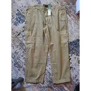 NWT Eddie Bauer Womens 10 Khaki Tan Pants Capri Fawn Cargo